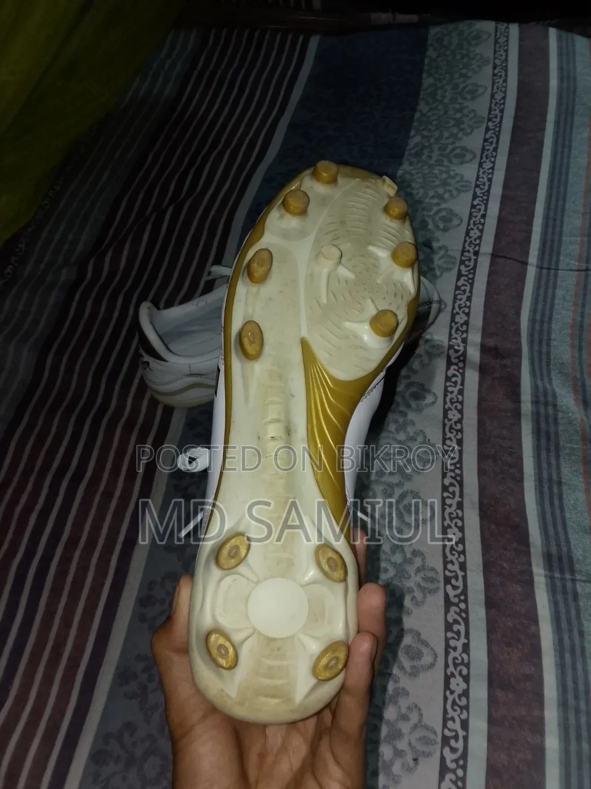 Football boots shoes