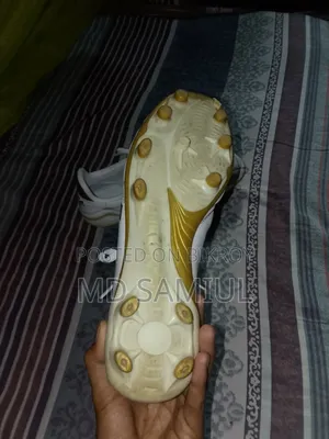 Football boots shoes