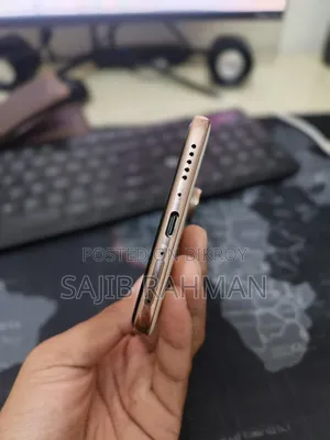 Vivo V60e 256 GB Gold