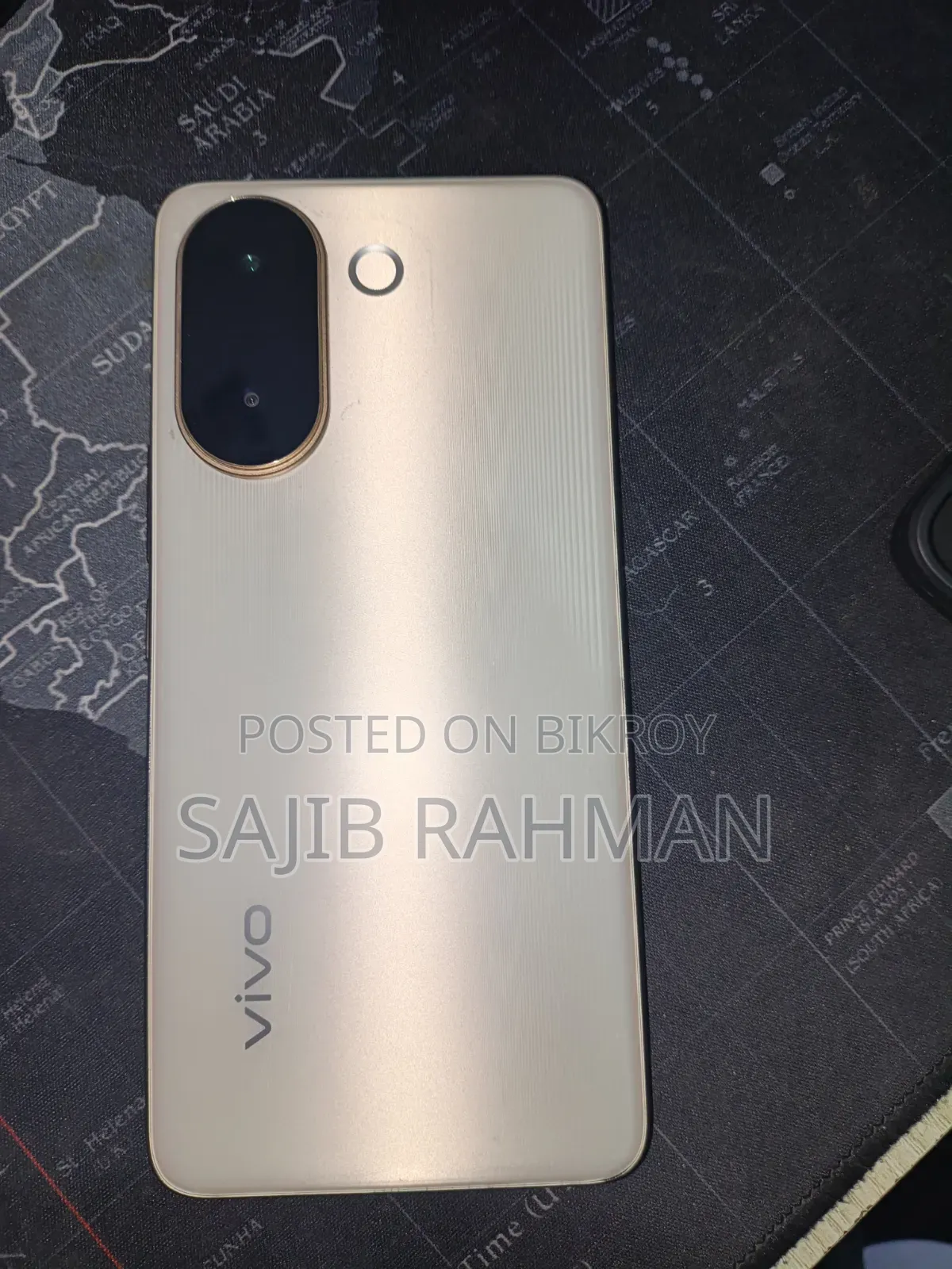 Vivo V60e 256 GB Gold
