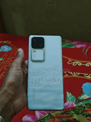 Vivo V30 5G 256 GB Rose Gold