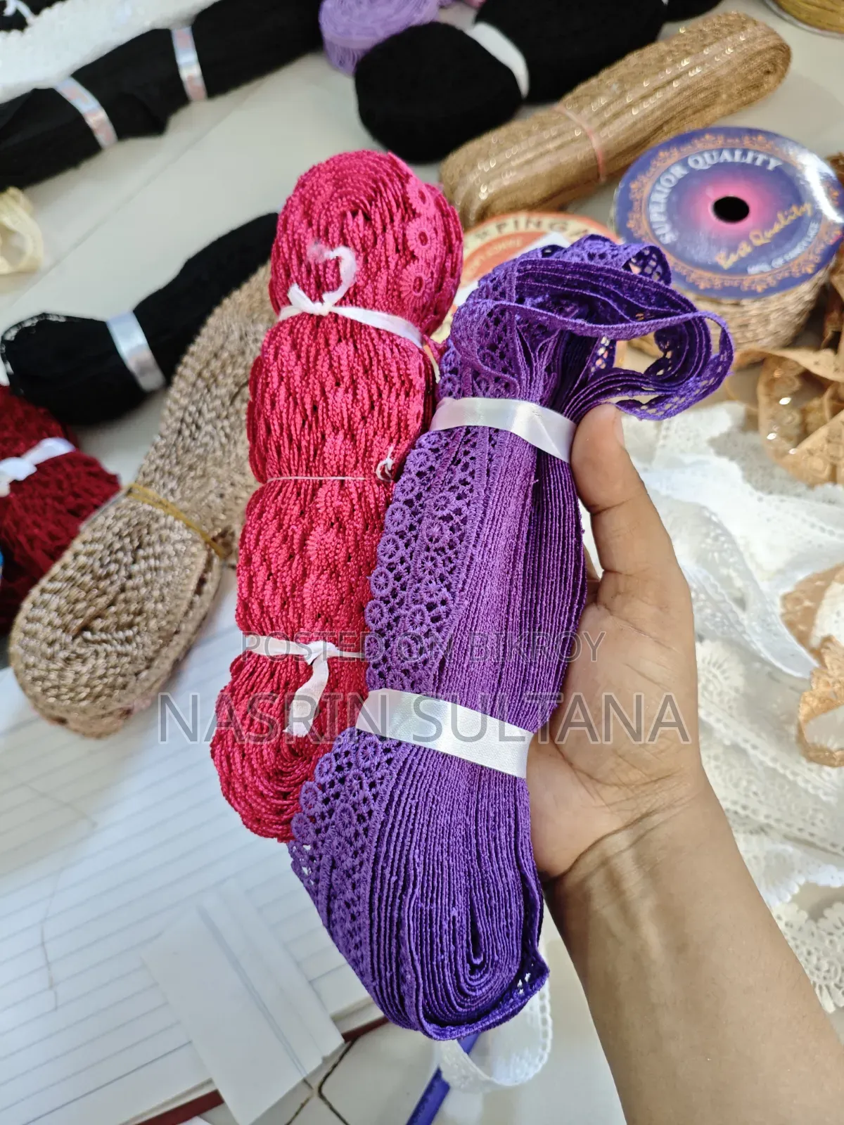 লেস কালেকশন