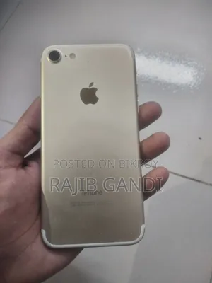 অ্যাপল আইফোন ৭ ৩২ জিবি গোল্ড