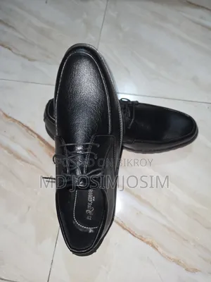 Black Shoe