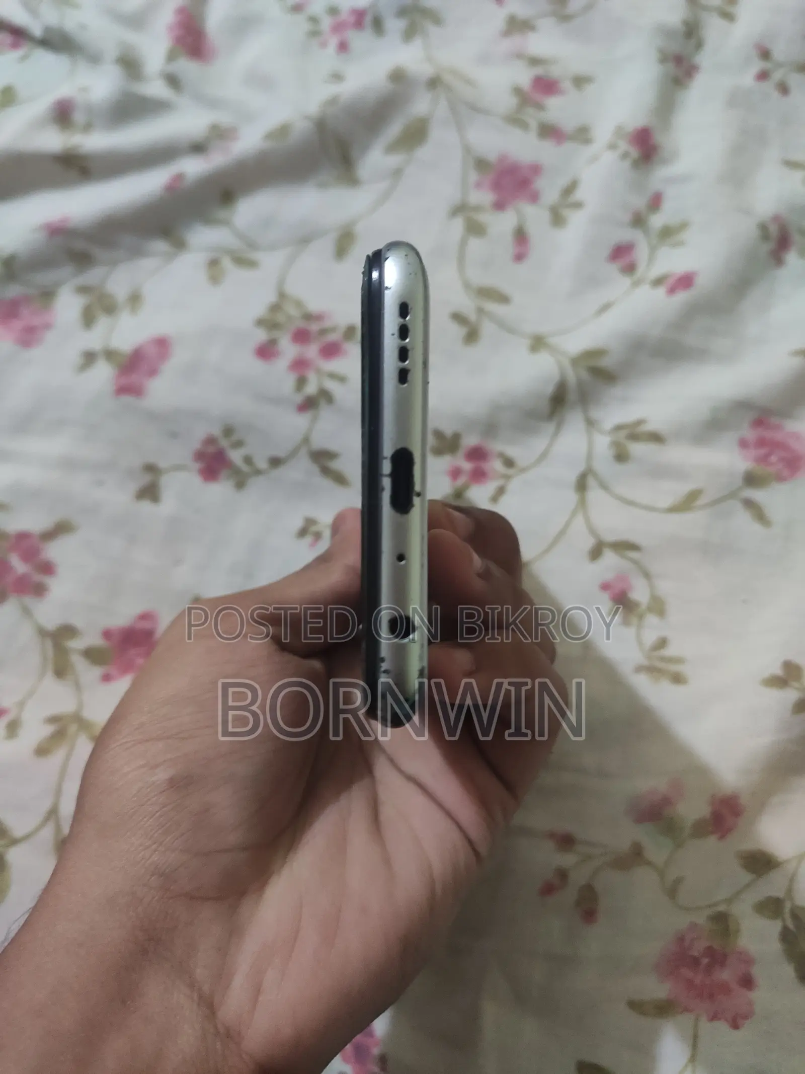 রিয়েলমি ৭ ৫জি ১২৮ জিবি সিলভার