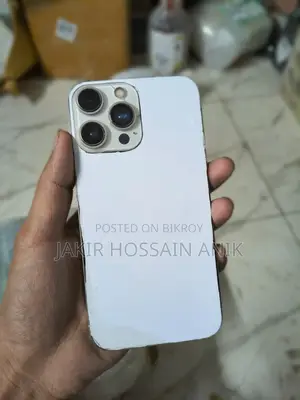 অ্যাপল আইফোন এক্সআর ৬৪ জিবি হোয়াইট