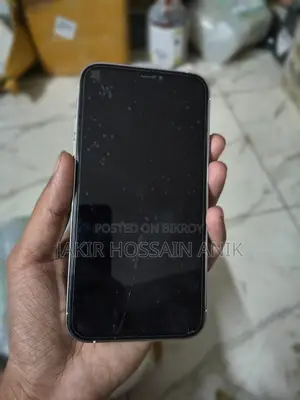 অ্যাপল আইফোন এক্সআর ৬৪ জিবি হোয়াইট