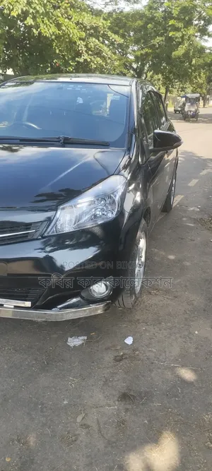 Toyota Vitz 2012 Black