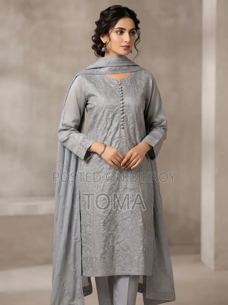 ১বার করে ব্যবহার করা ড্রেস