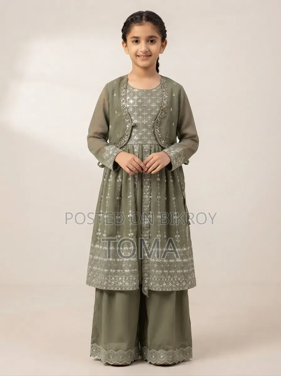 ১বার করে ব্যবহার করা ড্রেস