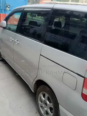 Toyota Noah 2003 Silver