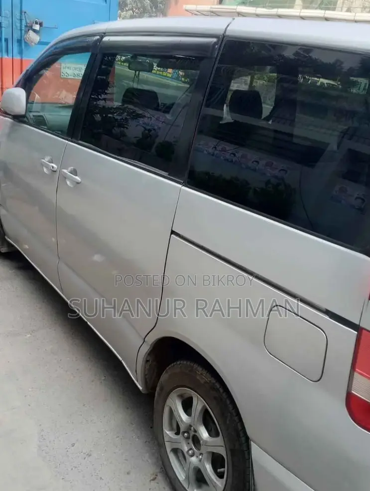 Toyota Noah 2003 Silver