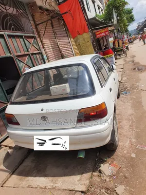 টয়োটা স্টারলেট ১৯৯৩ সাদা