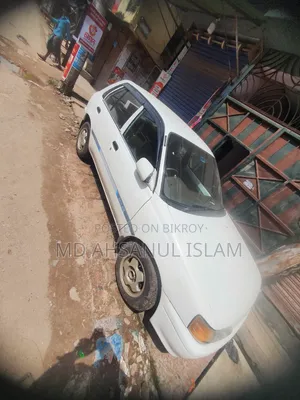 টয়োটা স্টারলেট ১৯৯৩ সাদা