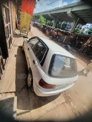 টয়োটা স্টারলেট ১৯৯৩ সাদা