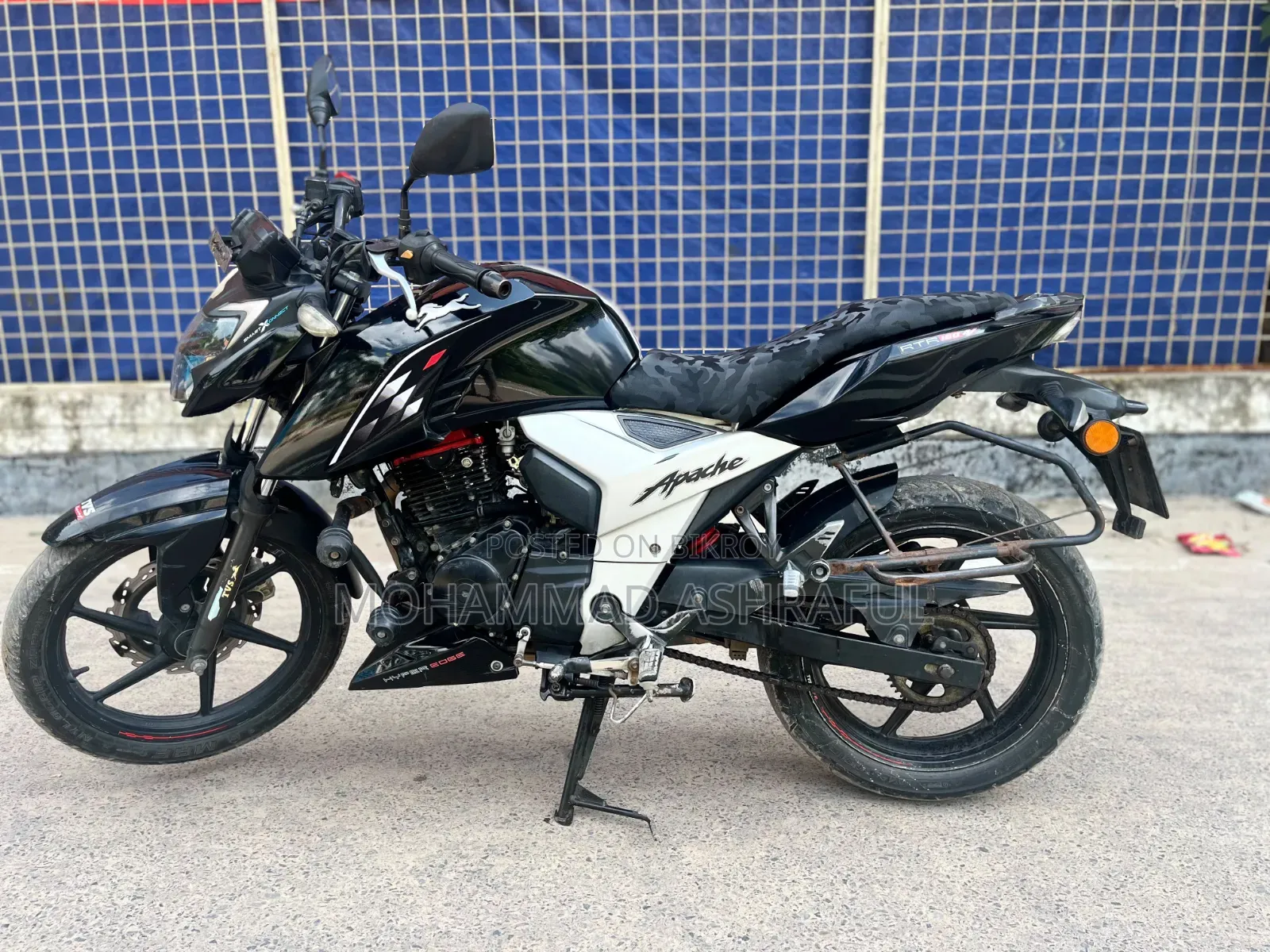 TVS Apache 160 4V 2022 Black