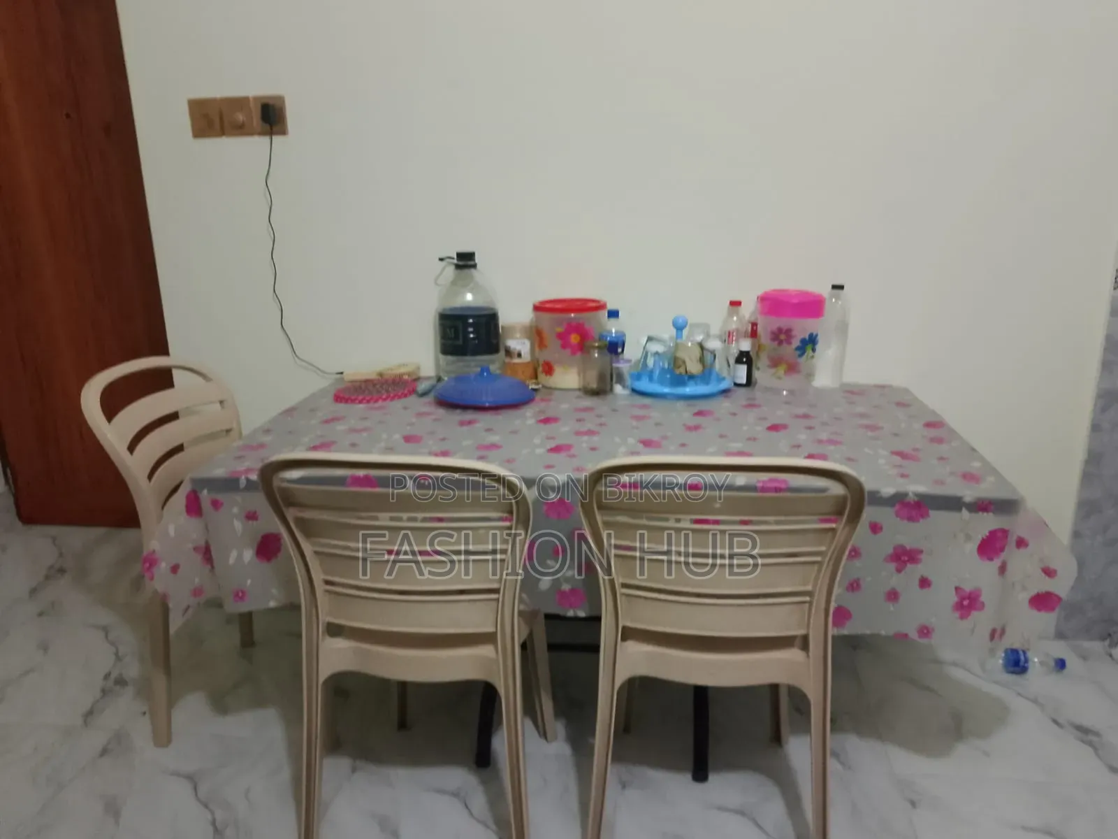 পারটেক্স ফোল্ডিং ডাইনিং টেবিল চেয়ারসহ