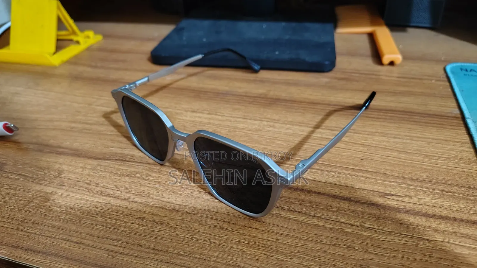 Brand New Stylish Men's Sunglasses / Eyewear (Unused)