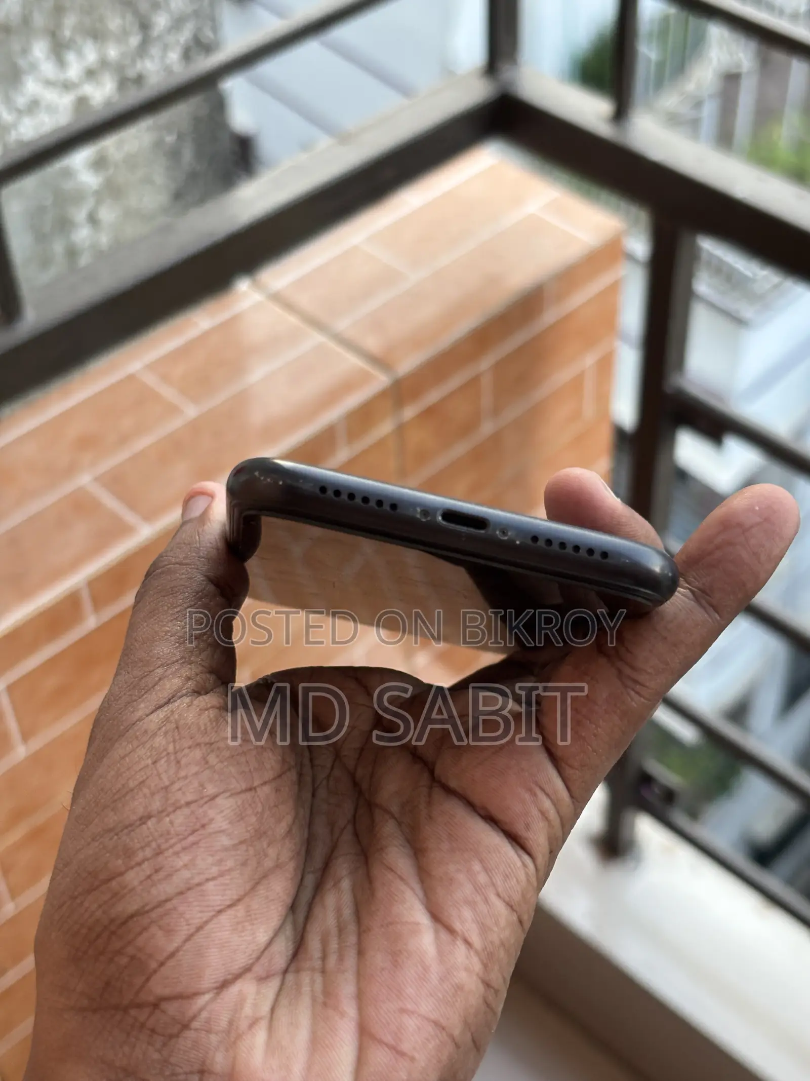 অ্যাপল আইফোন এক্সআর ৬৪ জিবি ব্ল্যাক