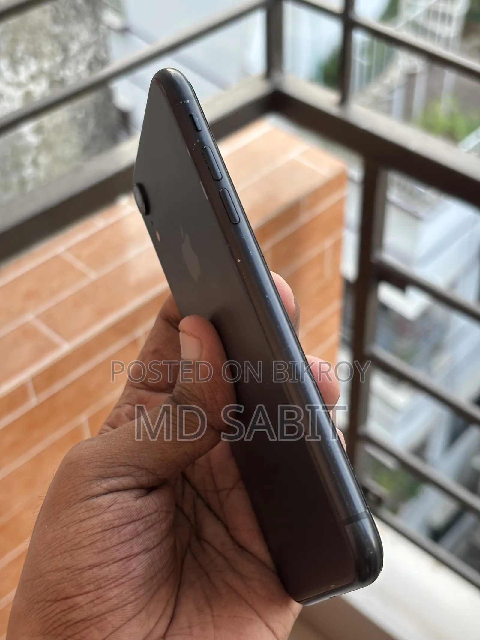 অ্যাপল আইফোন এক্সআর ৬৪ জিবি ব্ল্যাক