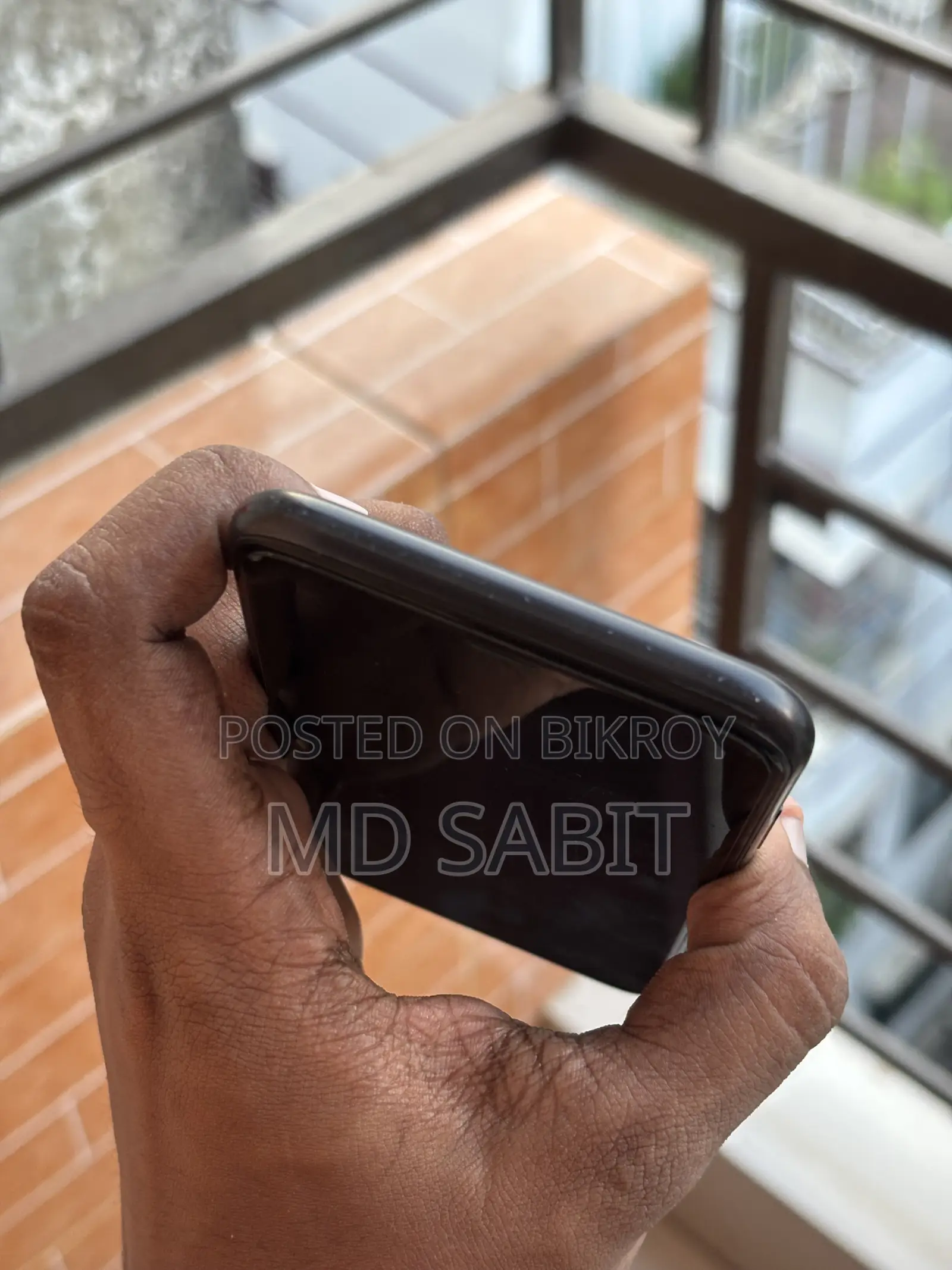 অ্যাপল আইফোন এক্সআর ৬৪ জিবি ব্ল্যাক