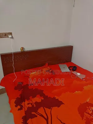 ফ্রেশ কন্ডিশন বিছানা