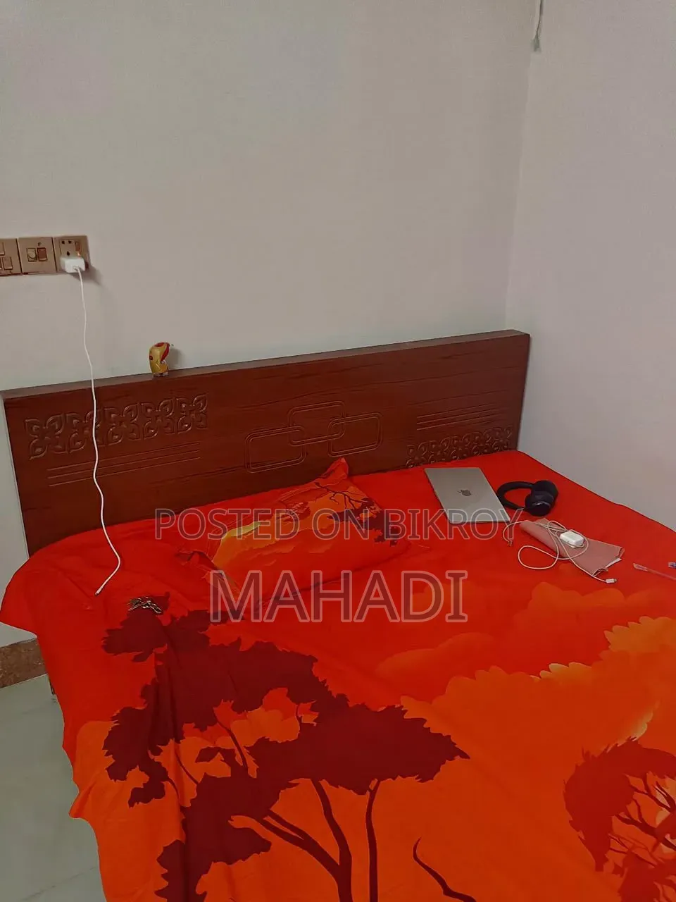 Fresh Condition Bed