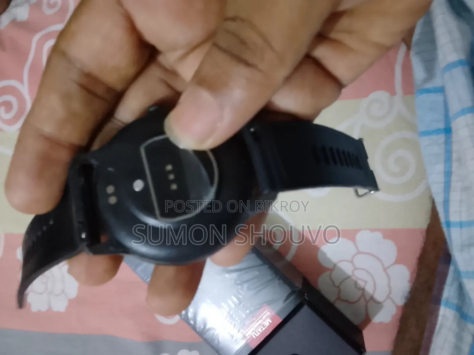 METATU Smart Fitness Tracker