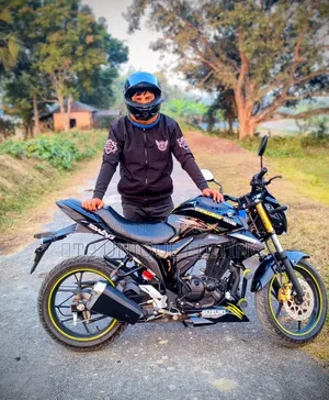 নিউ সুজুকি গিক্সার ২০২৫ ব্ল্যাক
