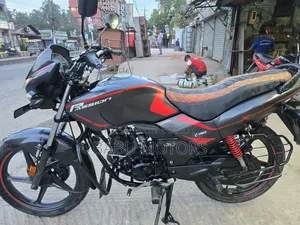 হিরো ২০২৩ ব্ল্যাক