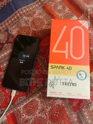 টেকনো স্পার্ক ৪০ ২৫৬ জিবি নীল