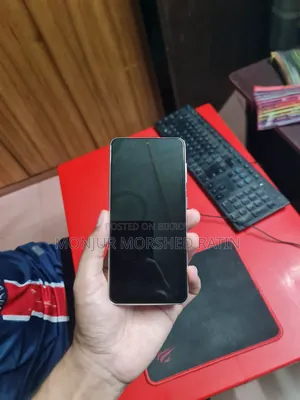 স্যামসাং গ্যালাক্সি এস২১ ৫জি ২৫৬ জিবি সাদা