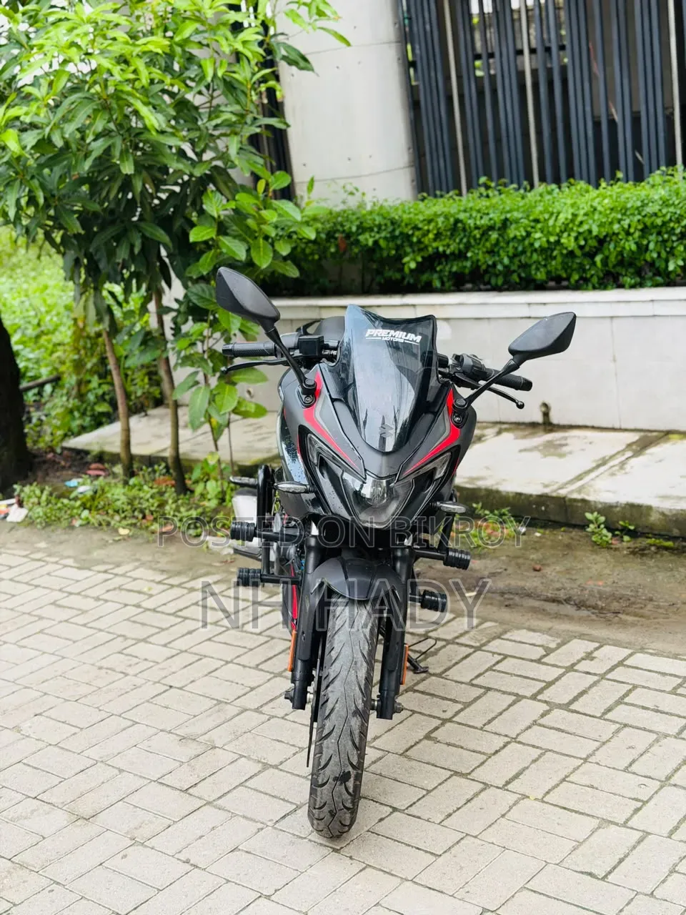 New Bajaj Pulsar F250 2025 Black