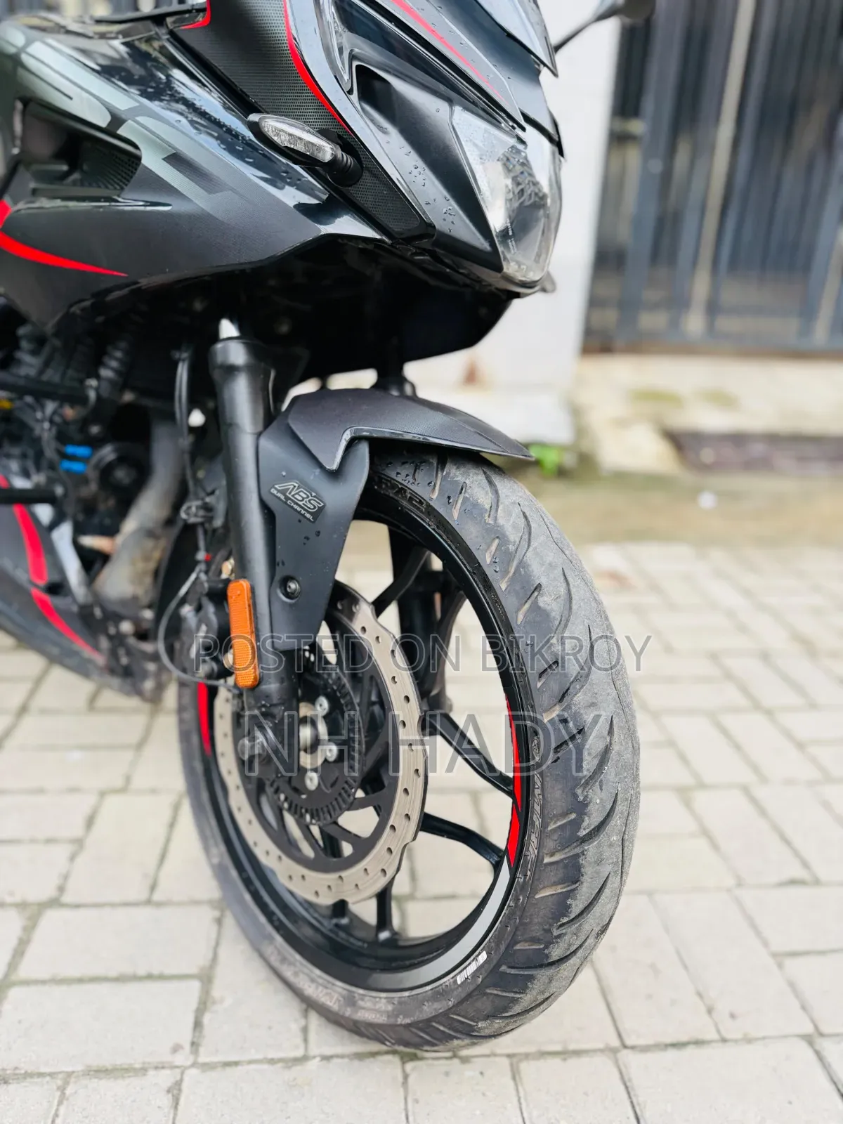 New Bajaj Pulsar F250 2025 Black