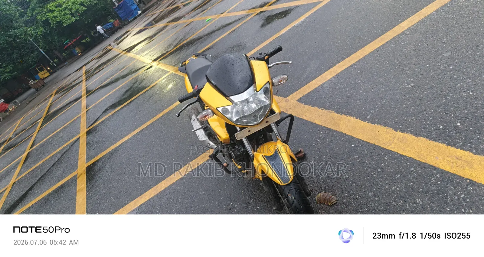 টিভিএস অ্যাপাচি আরটিআর ১৬০ টুভি ২০১২ হলুদ