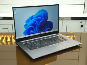 Laptop HP ZBook Firefly G8 16GB Intel Core i7 SSD 512GB