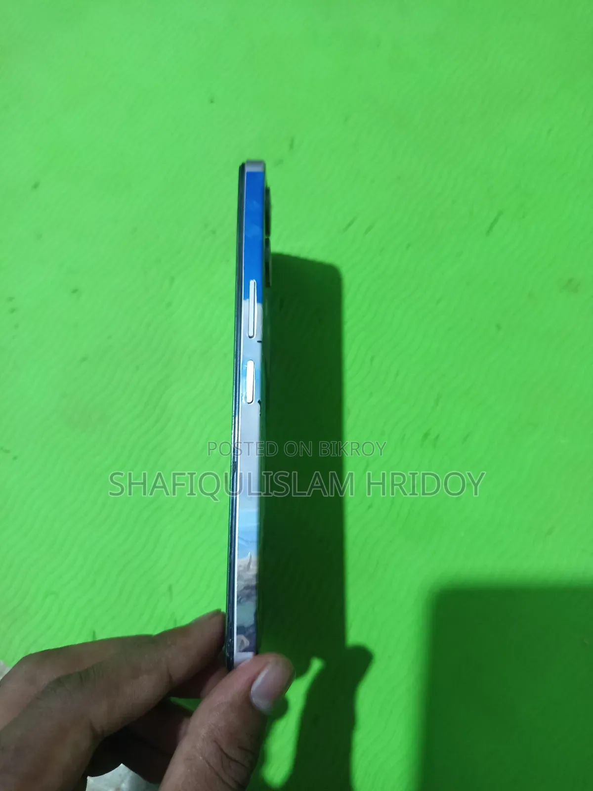Vivo Y04 64 GB Gold