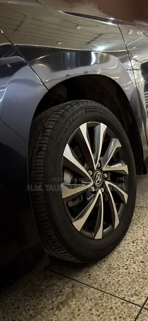 Toyota Voxy 2023 Purple