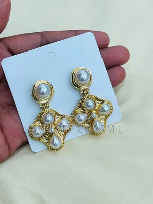Viral Earring