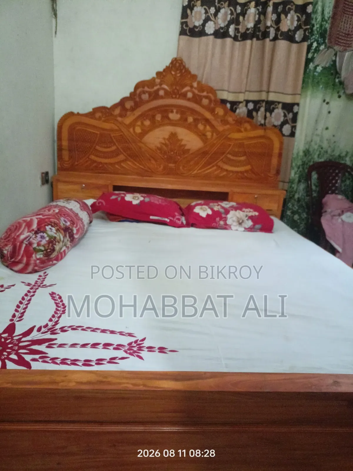 বক্স খাট সেল করা হবে মেহগনি কাঠের তৈরি