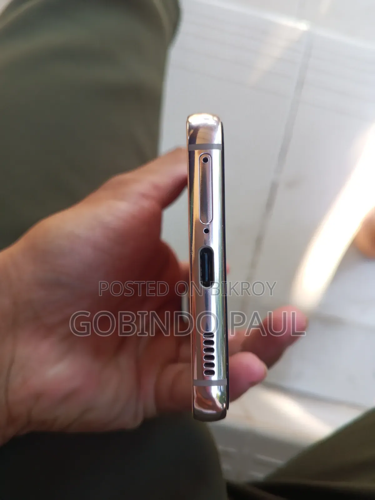 Samsung Galaxy S22 5G 256 GB Gold