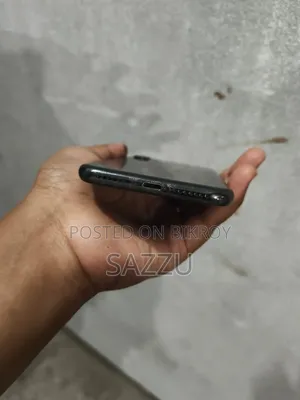 Apple iPhone X 64 GB Black