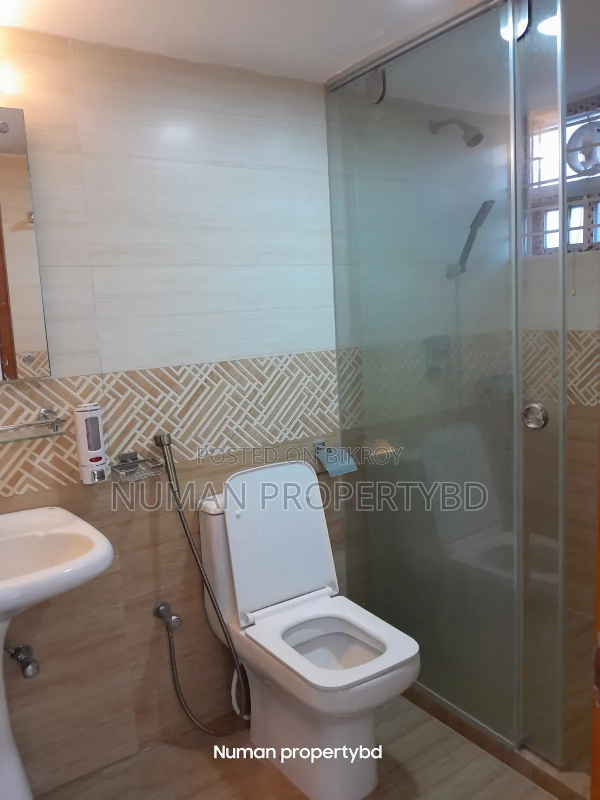 নুমার প্রপার্টি বিডি, বসুন্ধরায় ভাড়ার জন্য ৪ বেডরুমের অ্যাপার্টমেন্ট