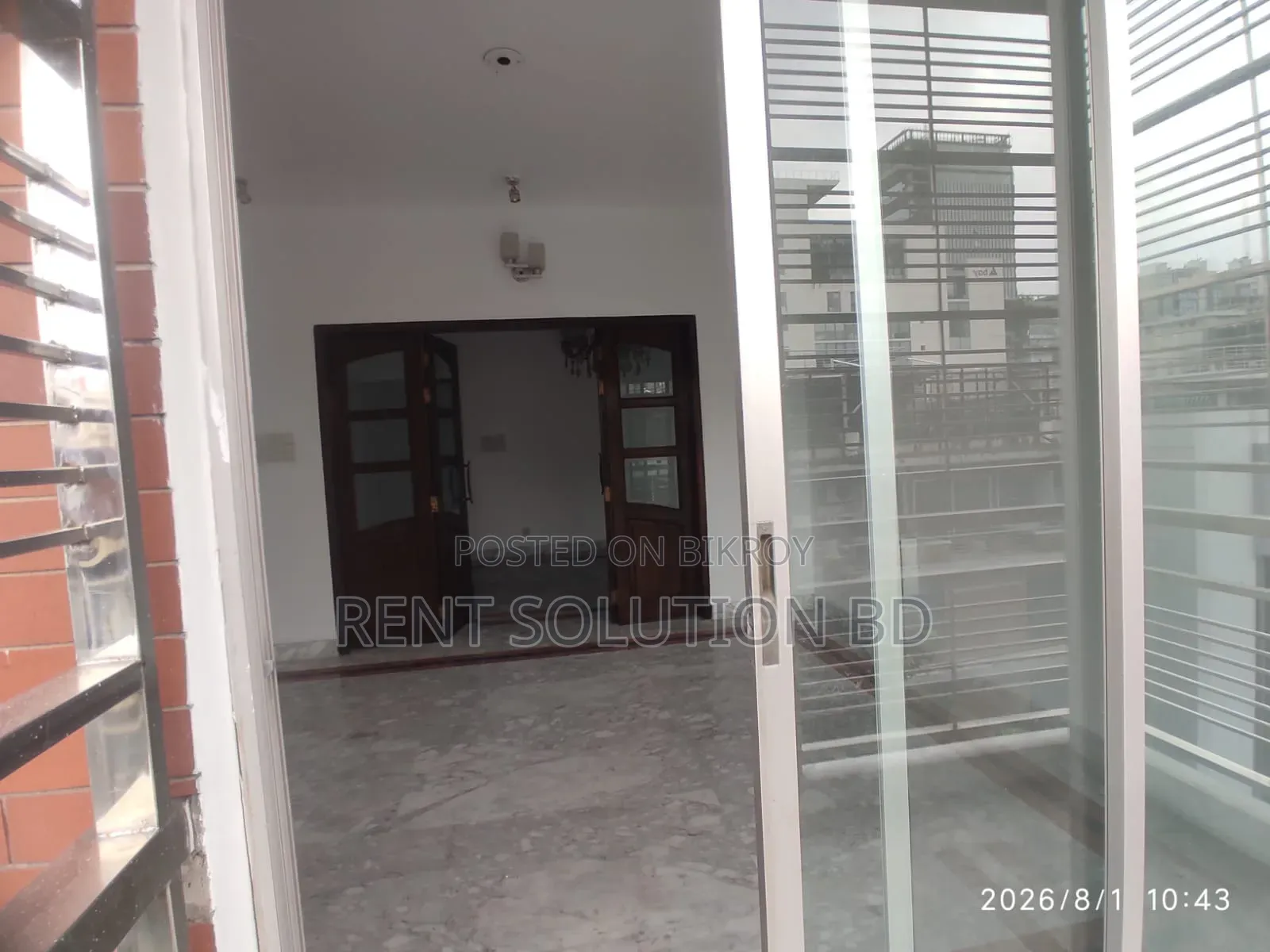 গুলশান ২ এ ৮০০ বর্গফুটের অফিস স্পেস ভাড়া