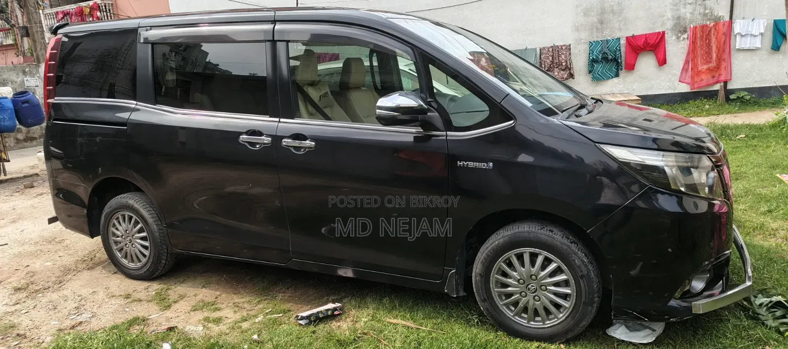 Toyota Esquire 2017 Black