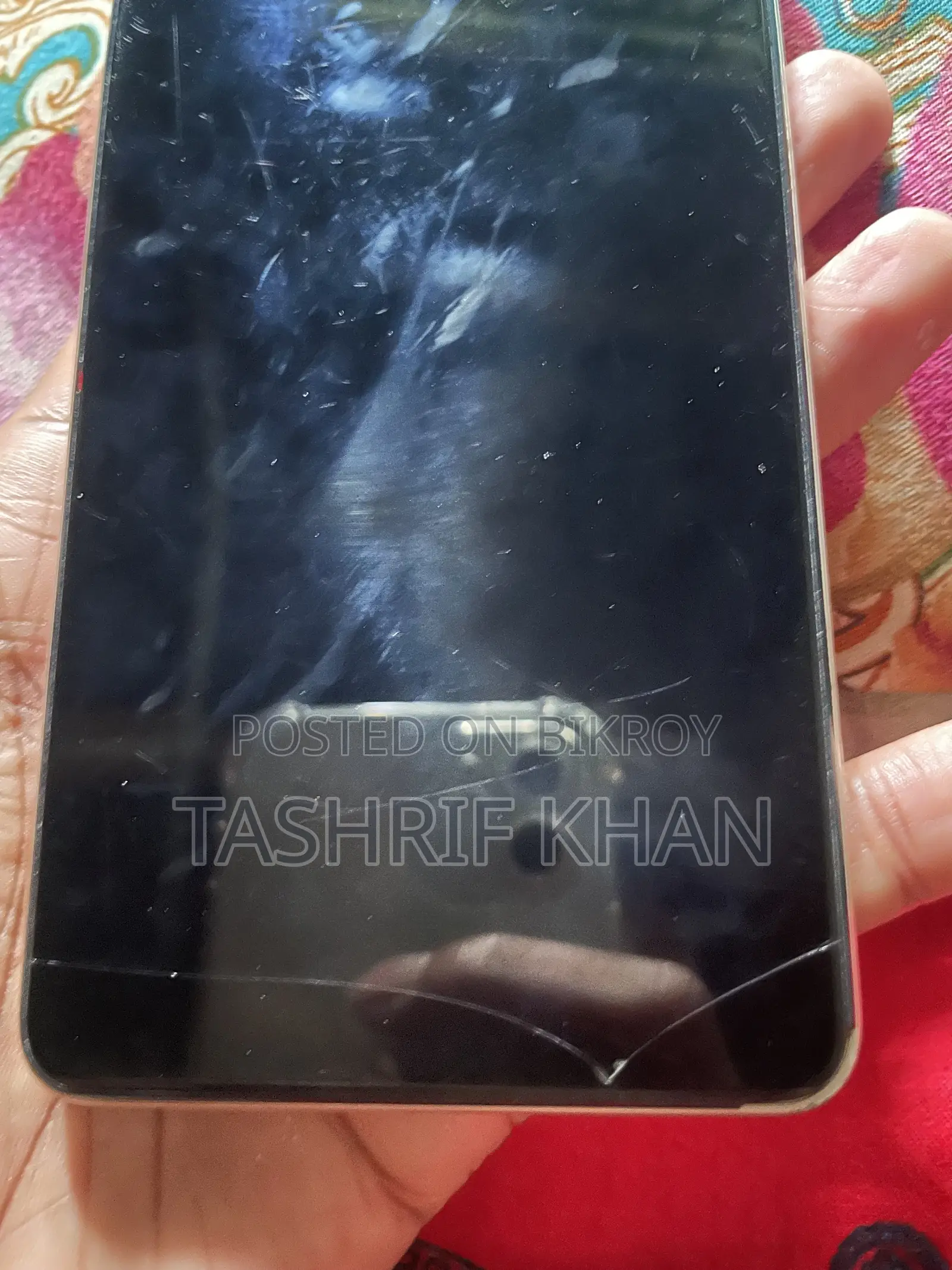 ওয়ালটন ১২৮ জিবি গোল্ড