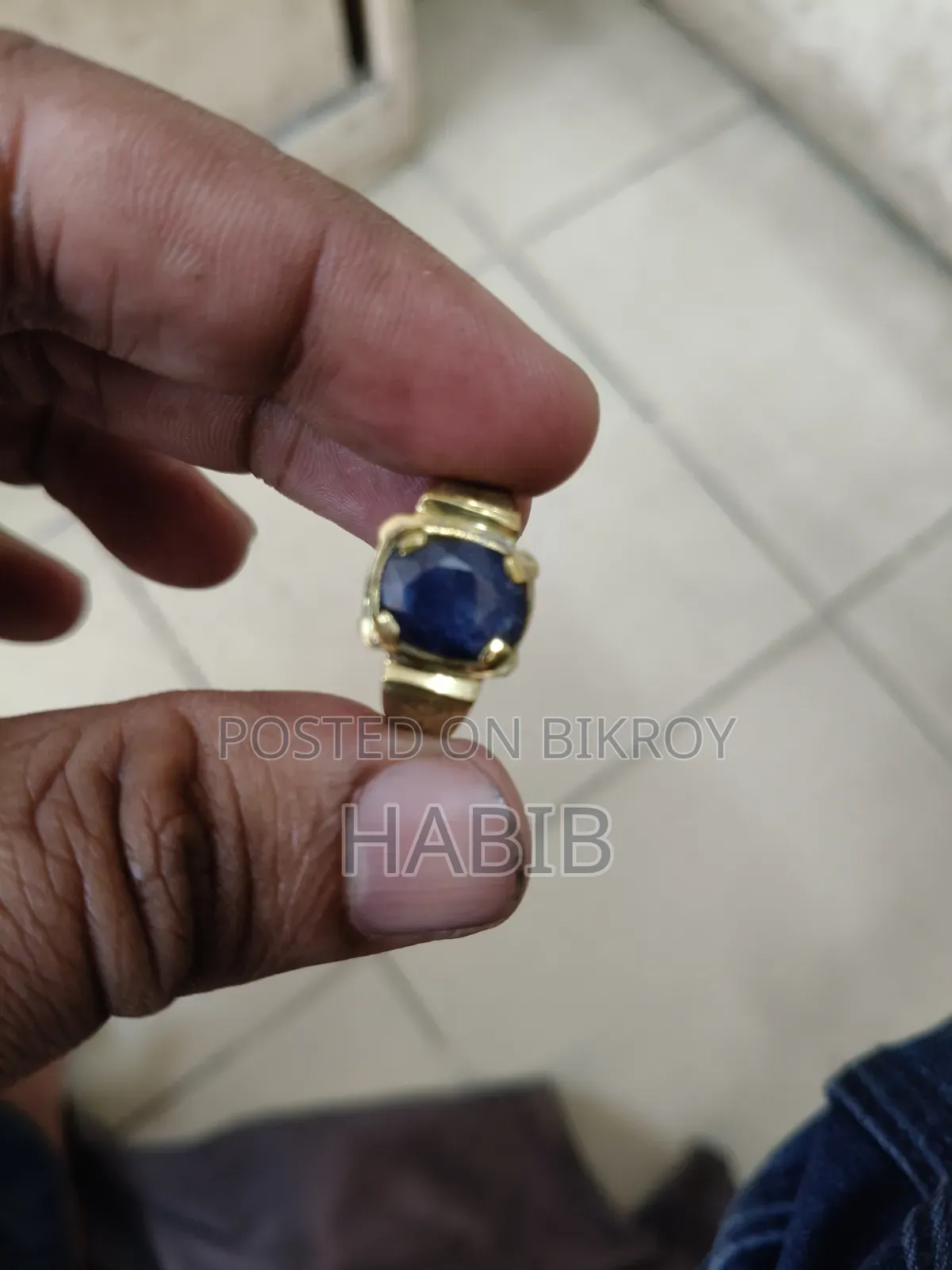নীলা পাথরের রিং
