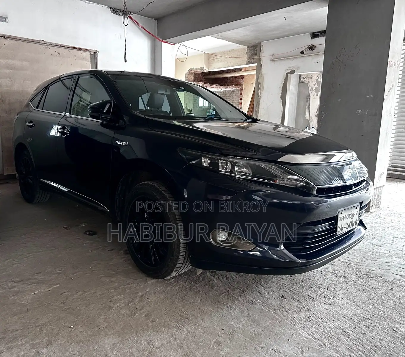 Toyota Harrier 2.5 Hybrid Four-Wheel Drive 2014 Black