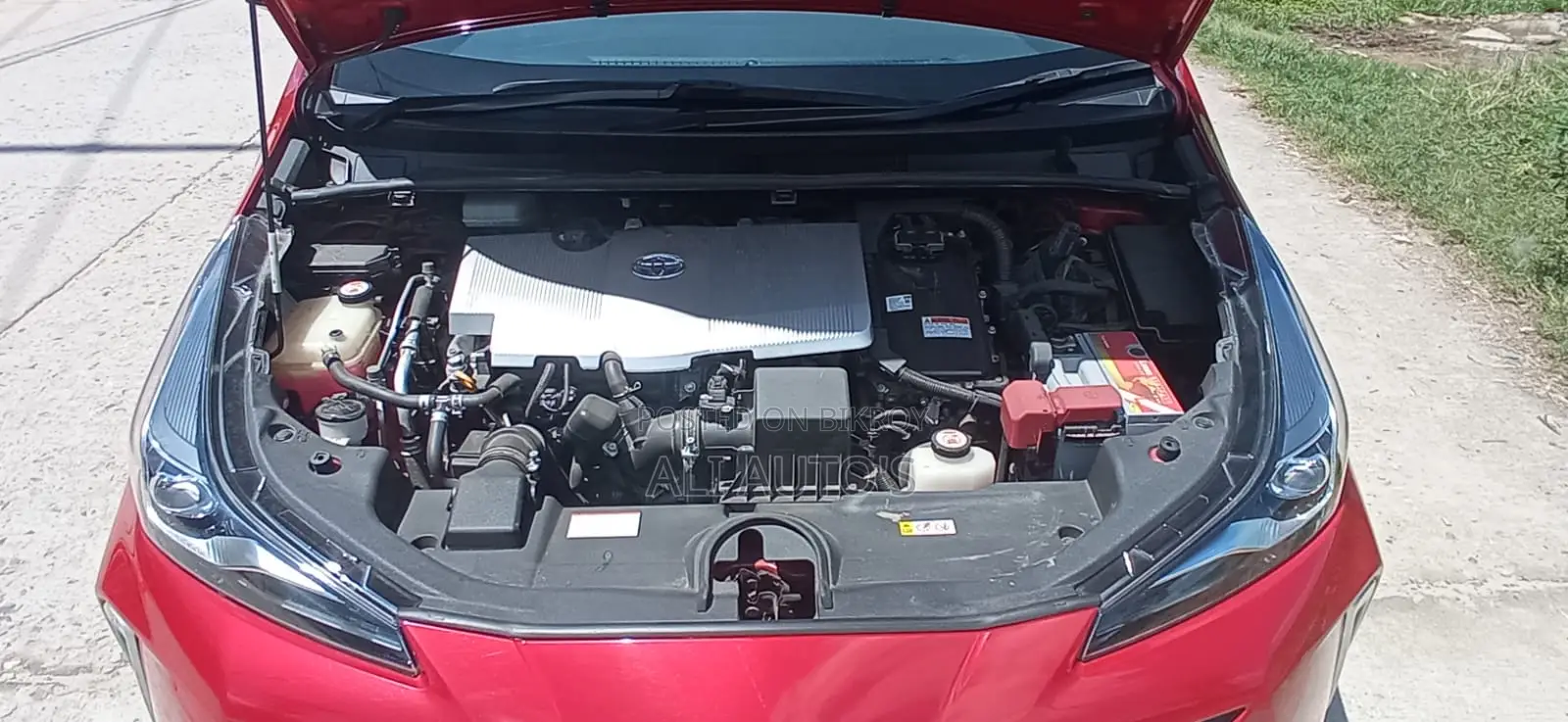 Toyota Prius 2020 Red