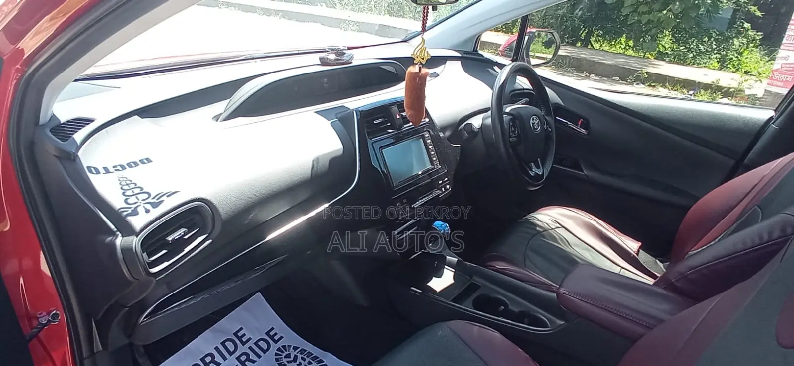 Toyota Prius 2020 Red
